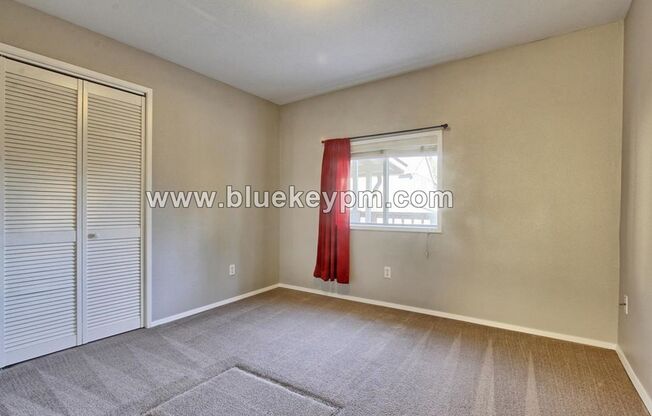 3 beds, 1 bath, $2,095