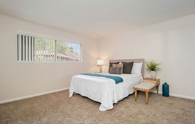 Table Lamp In Bedroom at Wilbur Oaks Apartments, Thousand Oaks, CA, 91360