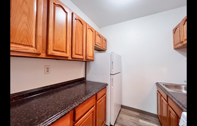 1 bed, 1 bath, 593 sqft, $1,330, Unit D5