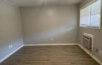 1 bed, 1 bath, $650