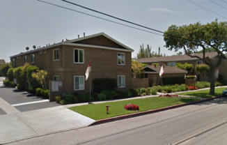 Sunset House Apartments
