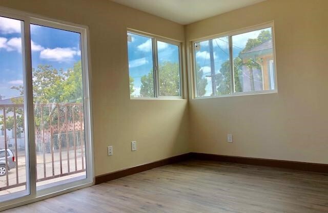 3 beds, 2.5 baths, 1,350 sqft, $4,000