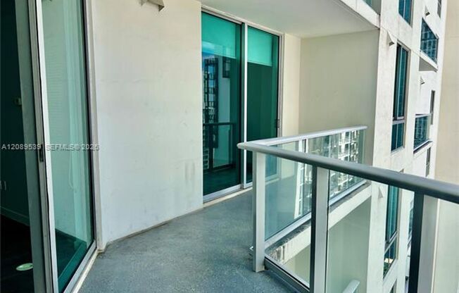1 bed, 1.5 baths, $3,000, Unit # 2705
