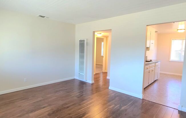 2 beds, 1 bath, $2,195