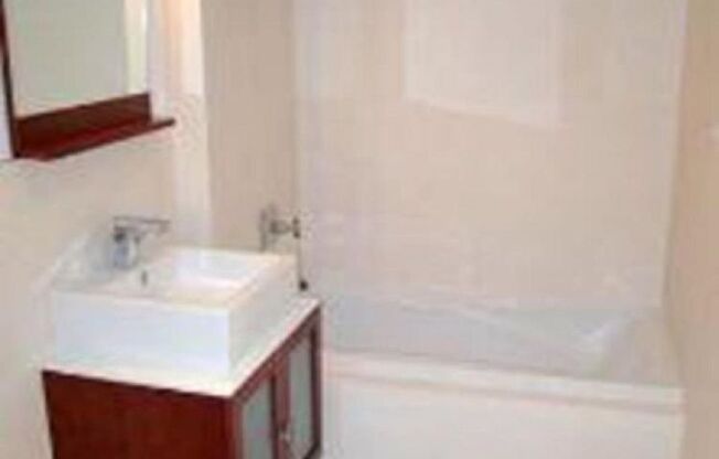 1 bed, 1 bath, $3,500, Unit 6C
