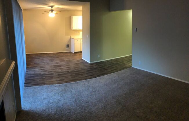2 beds, 1 bath, 900 sqft, $1,550, Unit 1206