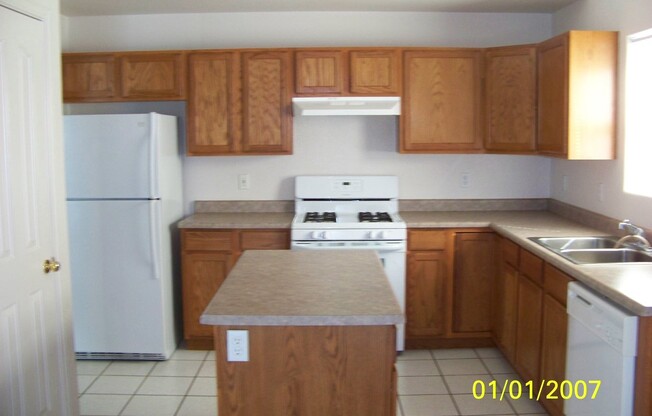 3 beds, 2 baths, $1,495