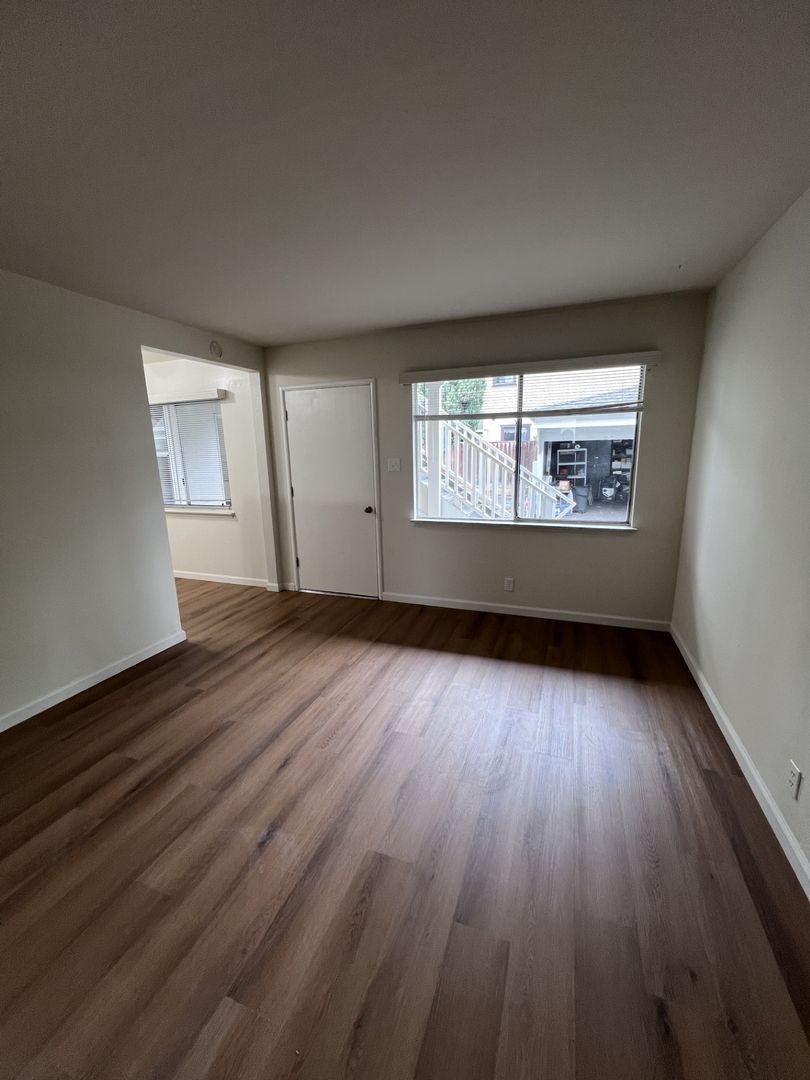 Harrison Street 1259
