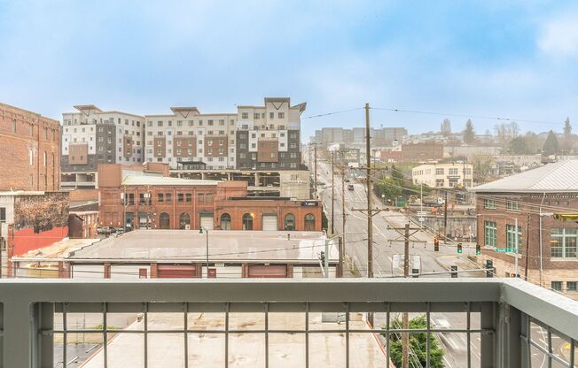 Studio, 1 bath, 307 sqft, $1,295, Unit 829