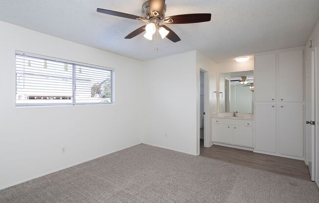 1 bed, 1 bath, 560 sqft, $1,725, Unit 10