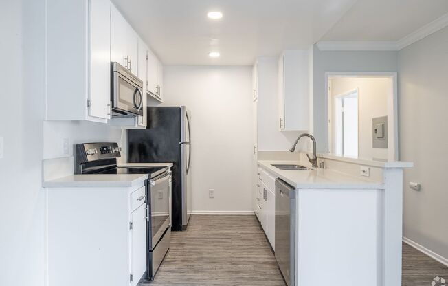 1 bed, 1 bath, 695 sqft, $1,798, Unit 114