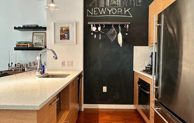 1 bed, 1 bath, 847 sqft, $5,200, Unit 4C