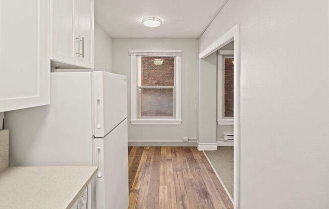1 bed, 1 bath, 550 sqft, $1,677, Unit 314