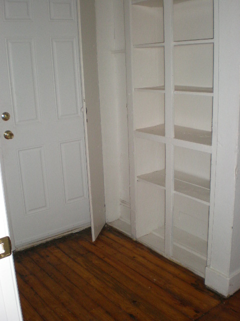 1st Floor Apartment-Parking West End of York City