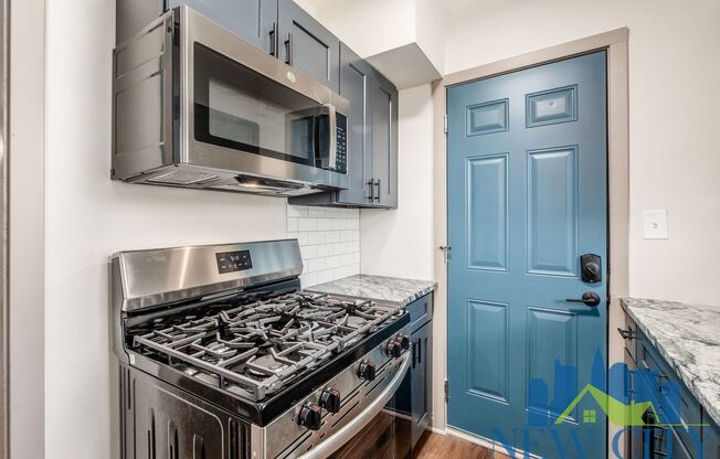 1 bed, 1 bath, 600 sqft, $945