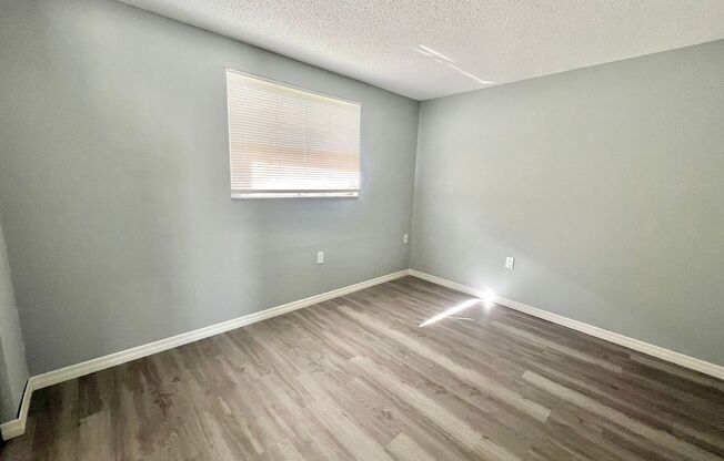 2 beds, 1 bath, $1,200