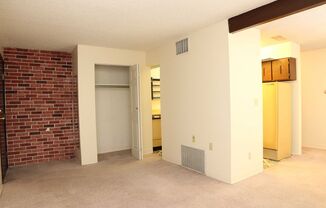 1 bed, 1 bath, $1,295, Unit # I 206