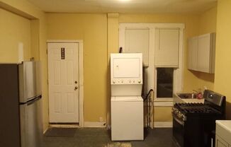 3 beds, 1 bath, $1,350