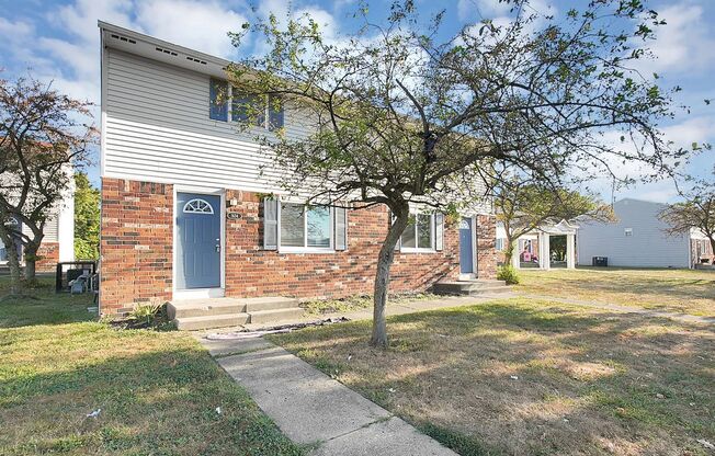 1598-1660 E 25th Ave