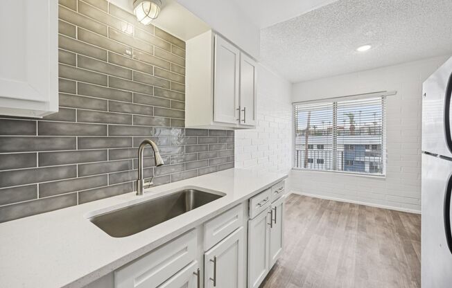 2 beds, 2 baths, 935 sqft, $1,299, Unit W206