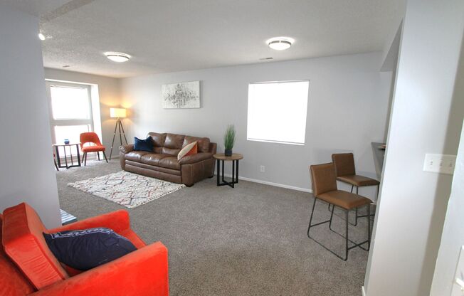 1 bed, 1 bath, $915, Unit 6320-304