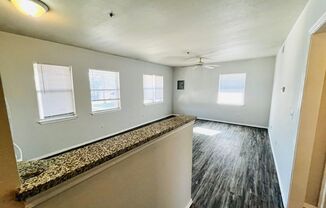 1 bed, 1 bath, 600 sqft, $775, Unit Unit 8