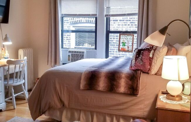 Studio, 1 bath, 445 sqft, $1,575, Unit 518-314