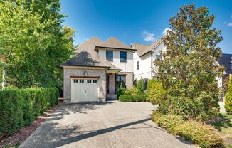 Stunning 4BE/3.5BA home in the heart of Green Hills!