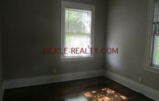 3 beds, 1 bath, $1,395