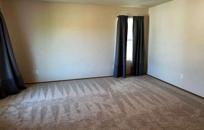 3bd/2.5ba Renton House