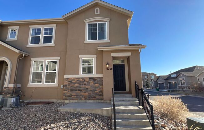 2 Master Suite Townhome Available Near Voyager Pkwy & Ridgeline Dr!