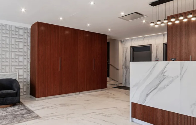 430 W 34 ST