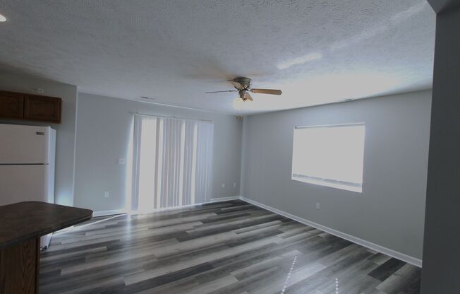 2 beds, 1 bath, 1,100 sqft, $1,150, Unit 6713-1