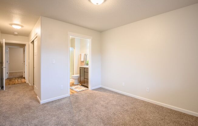 2 beds, 2 baths, 956 sqft, $1,795, Unit 101