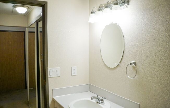 Studio, 1 bath, $1,015, Unit 301