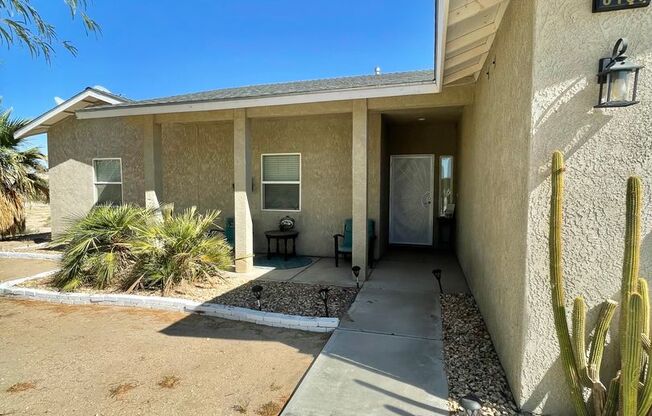 3 Bedroom 2 Bathroom Home, Conveniently Located