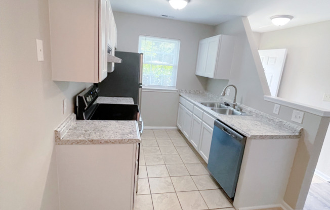 Single Level 2 bedroom 2 full bath brick townhome in Garner $1395/mo.
