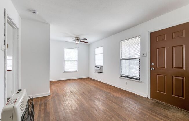 Charming 2 Bedroom in Probandt Neighborhood