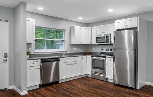3 beds, 1.5 baths, 908 sqft, $1,595, Unit 173