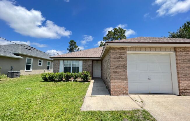 $1595 3/2 - R Section in Palm Coast - Available Now!