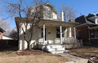 Spacious 3 bed/3 bath home w/2 car detached garage