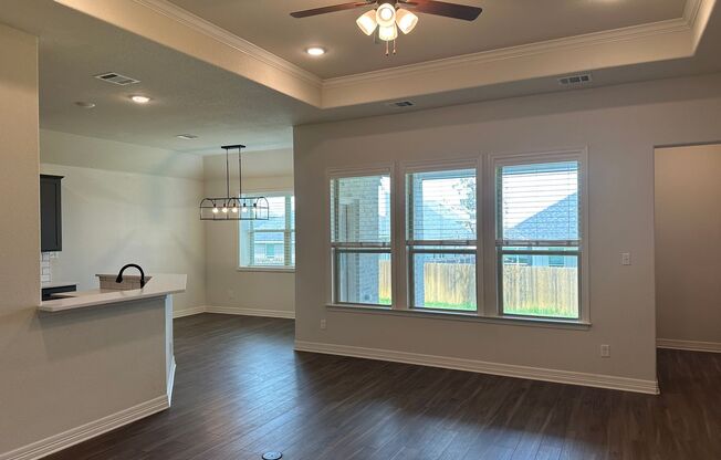 College Station - 3-bedroom, 2-bathroom, 2 car garage, fenced in back yard in Brewster Point