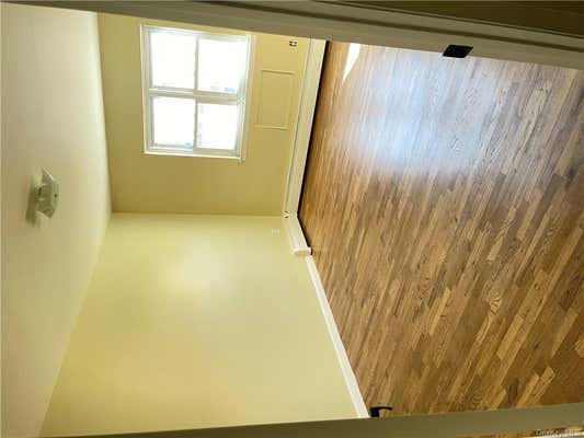 3 beds, 1 bath, 1,000 sqft, $3,200, Unit 2