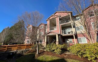 Spacious Beaverton 2 Bed 2 Bath Condo - Garage Parking and Washer, Dryer included!