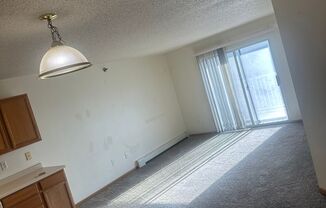 2 beds, 1 bath, 1,000 sqft, $995, Unit 204