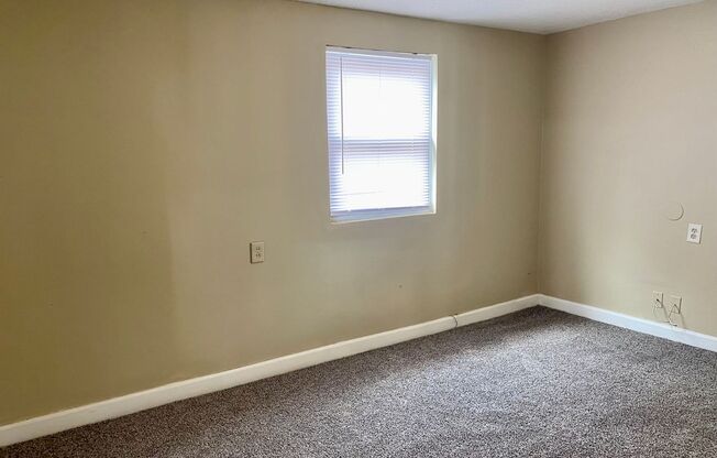 Updated FOUR bedroom home in South Louisville