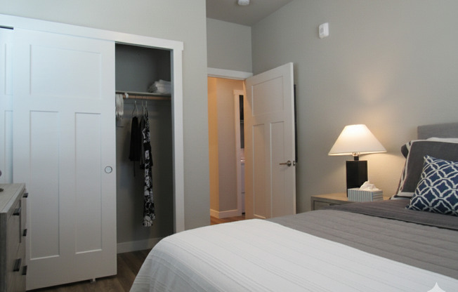 2 beds, 1.5 baths, 965 sqft, $1,695, Unit 1796 SM-103