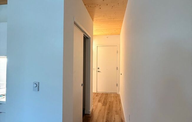 Studio, 1 bath, 360 sqft, $1,199, Unit 214-MFTE