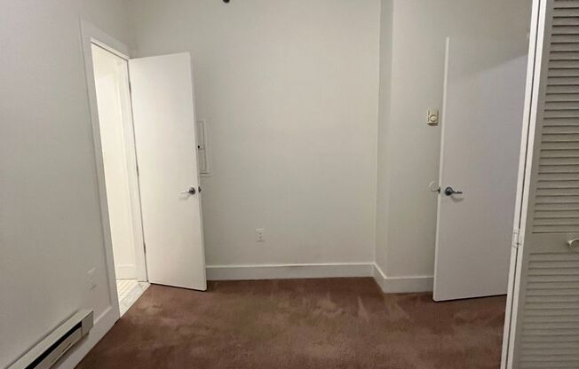 1 bed, 1 bath, 550 sqft, $1,225, Unit 1D