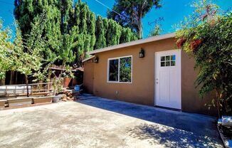 Beautiful 1bd Cottage Recently Remodeled - Accepting Cats